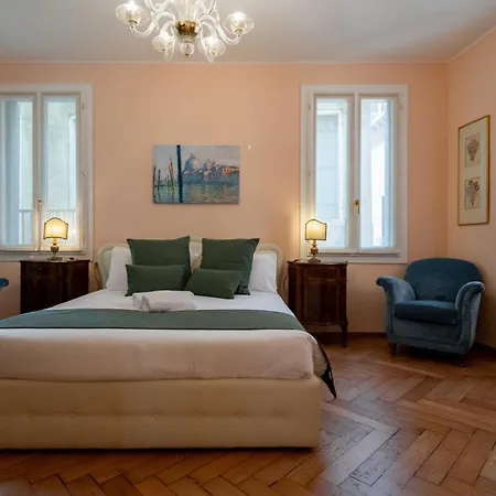 Ve.n.i.ce. Cera Ai Leoncini Apartment