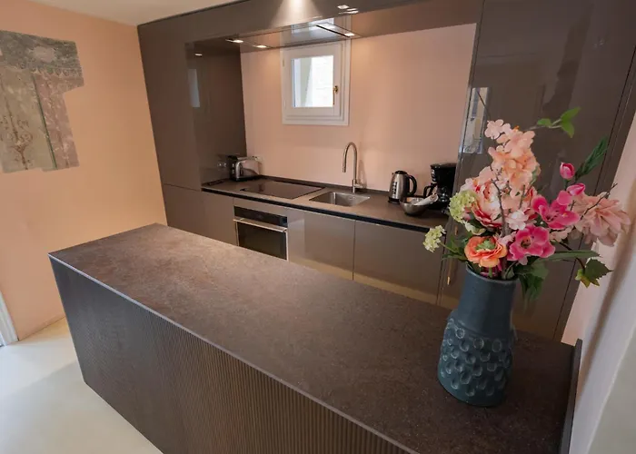 Cera Ai Leoncini * Venice