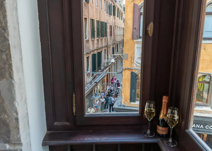 Apartment Cera Ai Leoncini *