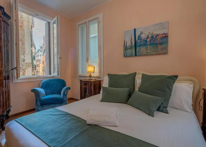 Apartment Cera Ai Leoncini *