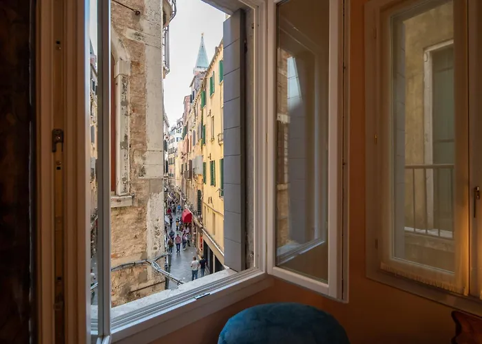 Apartment Cera Ai Leoncini *