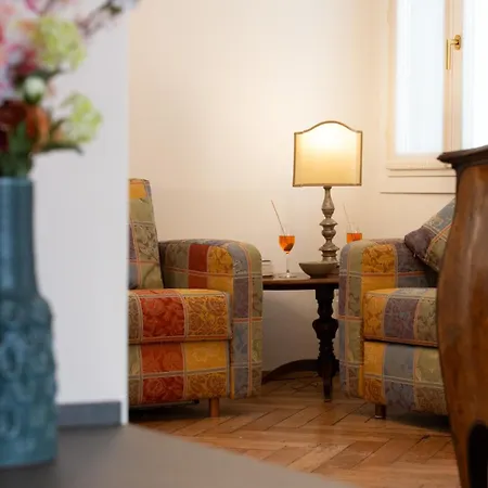 Cera Ai Leoncini Venedig